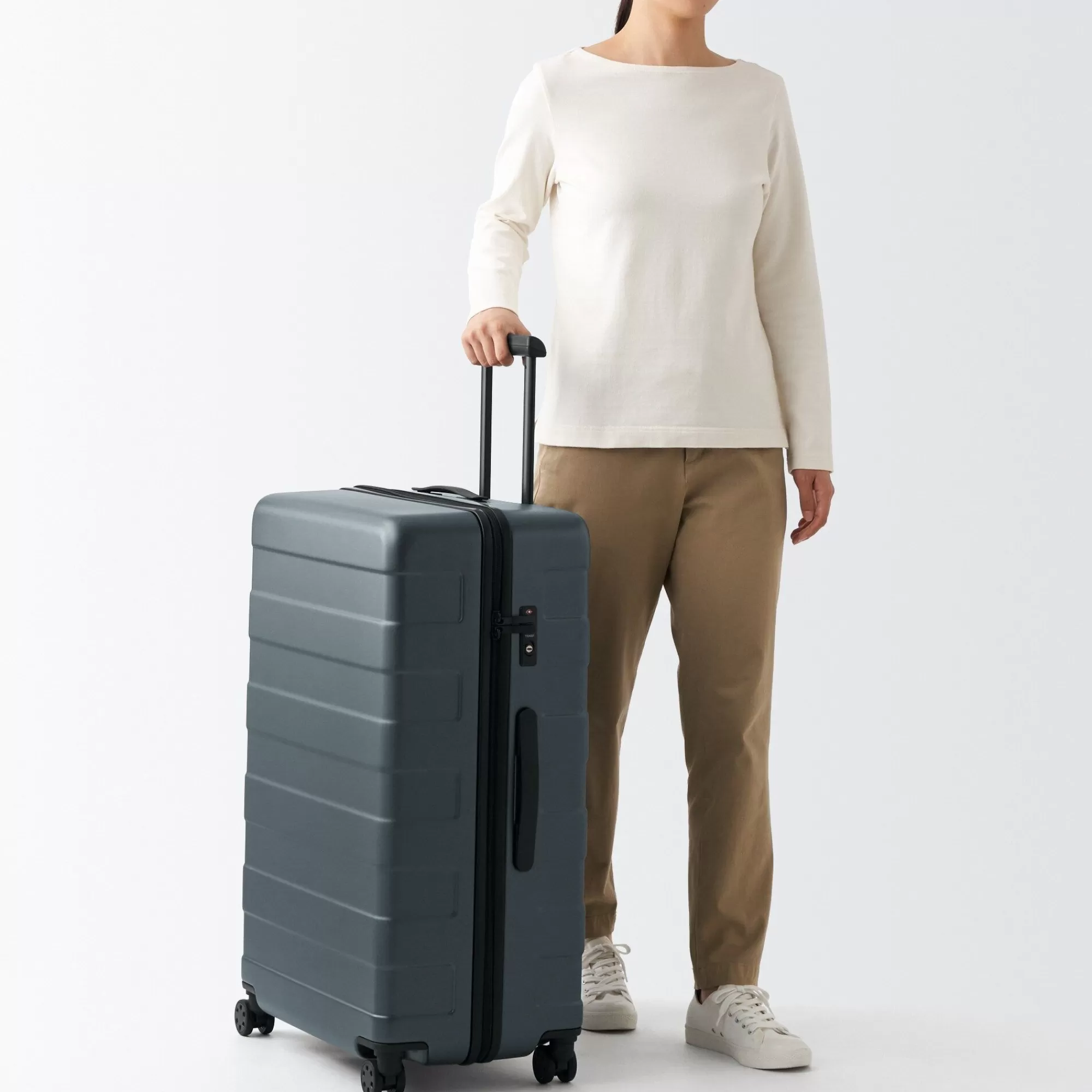 MUJI Adjustable Handle Hard Shell Suitcase 105L | Check-In Cheap