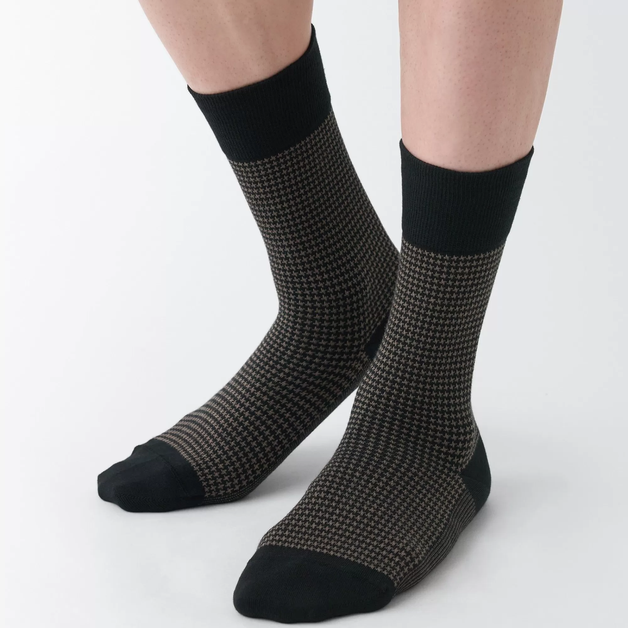 MUJI Right Angle Socks - Houndstooth Pattern Hot